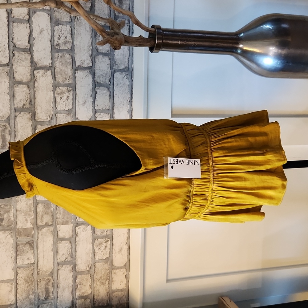 Halter blouse - Picture 2 of 7